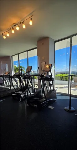 $4,800 | 7901 Hispanola Avenue, Unit 607, North Bay Village, FL 33141