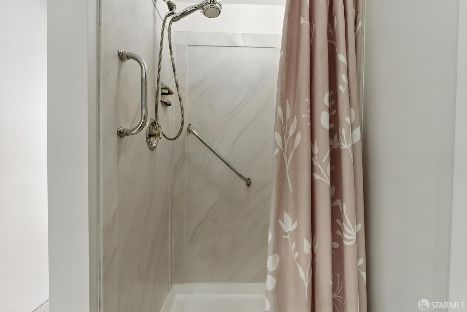 110 Park Road, Unit 604 Burlingame, CA 94010 - Photo 11 of 57