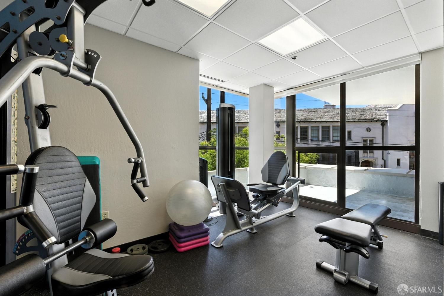 110 Park Road, Unit 604 Burlingame, CA 94010 - Photo 17 of 57