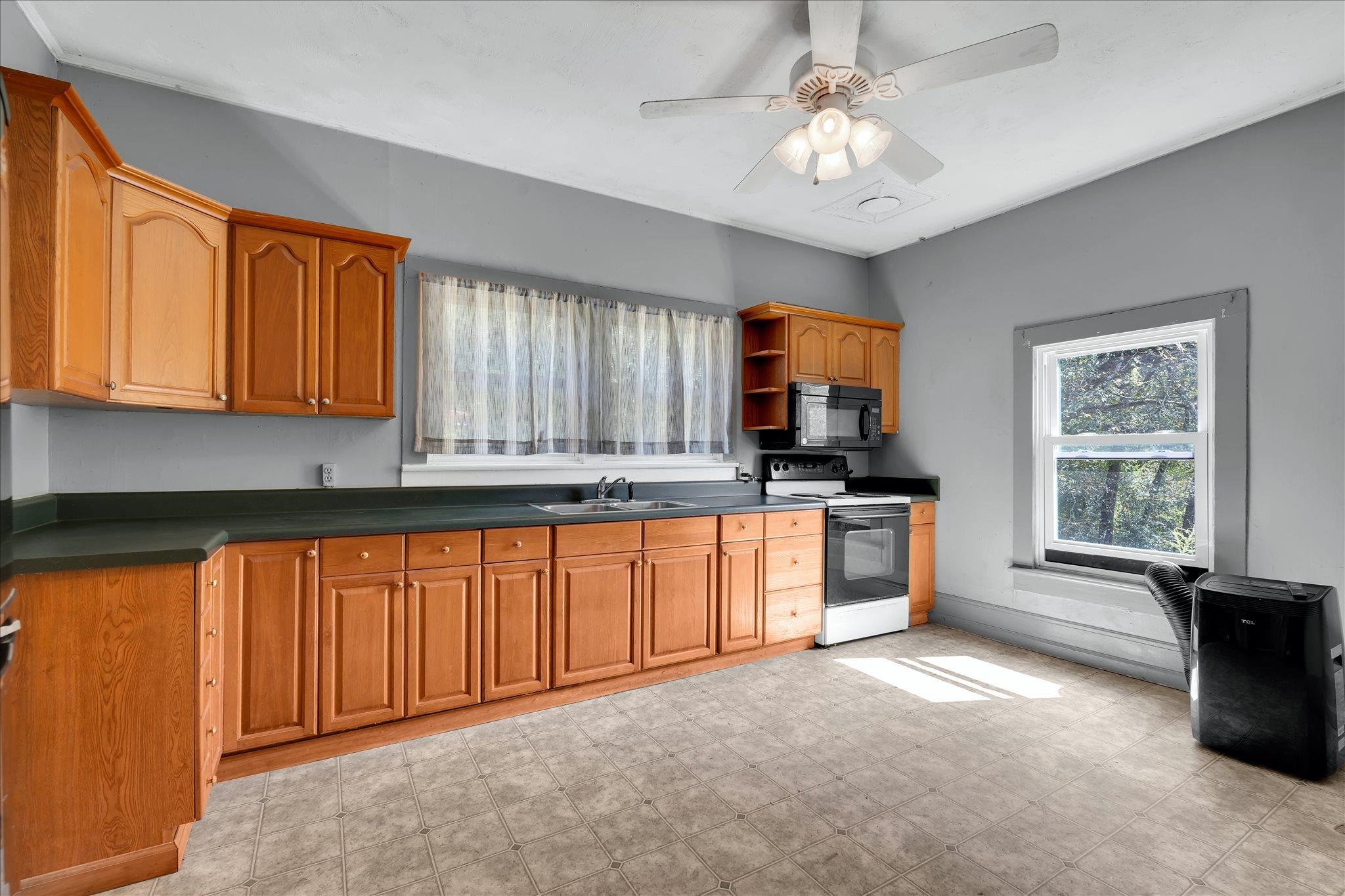 95 Clippard Street Enoree, SC 29335 - Photo 9 of 24