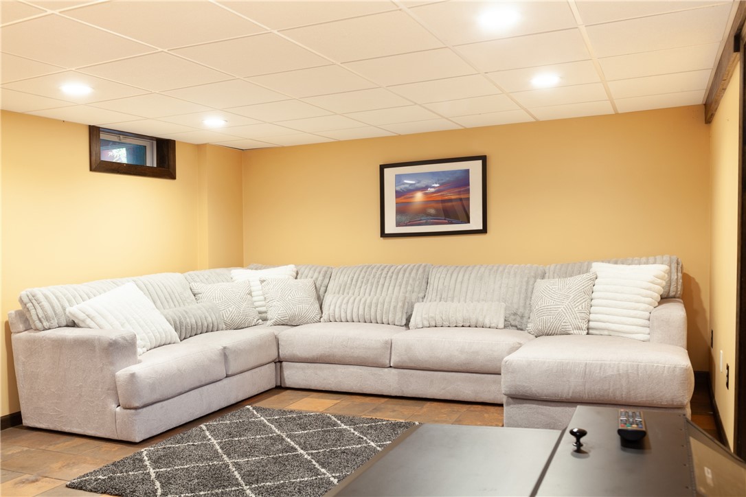 536 Douglas Hook Road Glocester, RI 02814 - Photo 26 of 41 Lower level Family rm