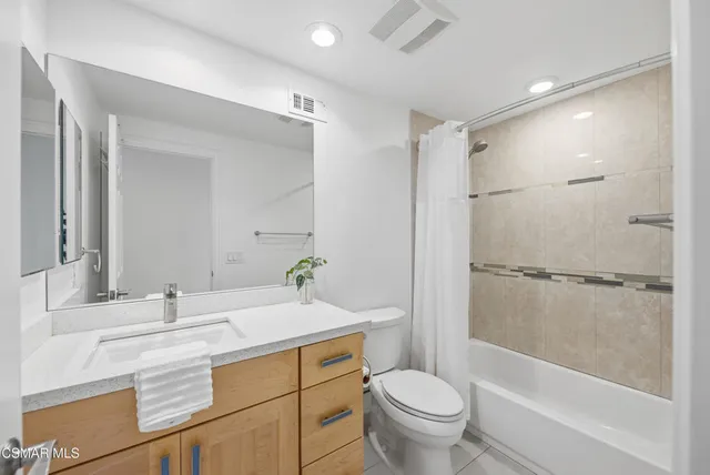 $995,000 | 1669 Dewayne Avenue, Camarillo, CA 93010