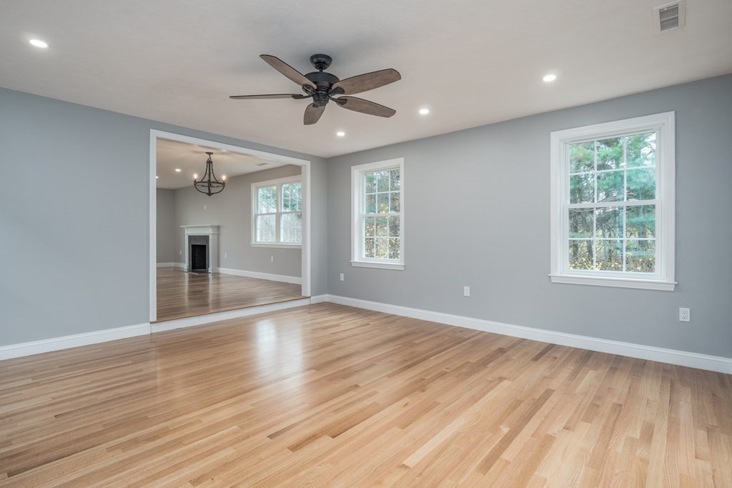 41 Mark Road North Andover, MA 01845 - Photo 13 of 34 Gallery Image 13