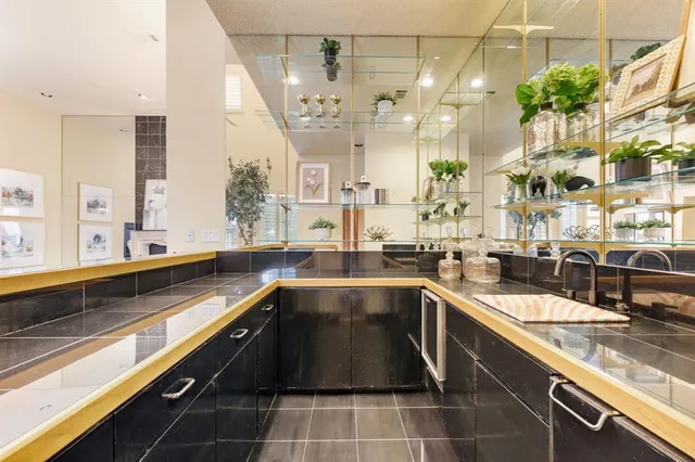 $675,000 | 3118 West Shadow Drive, Arlington, TX 76006