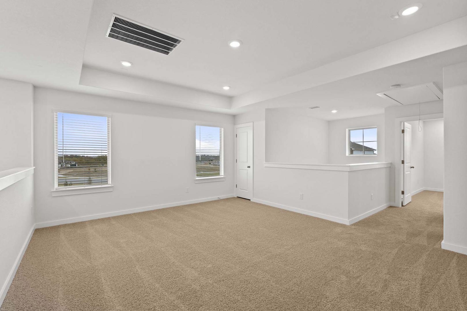 533 Bloomington Loop Hutto, TX 78634 - Photo 19 of 36