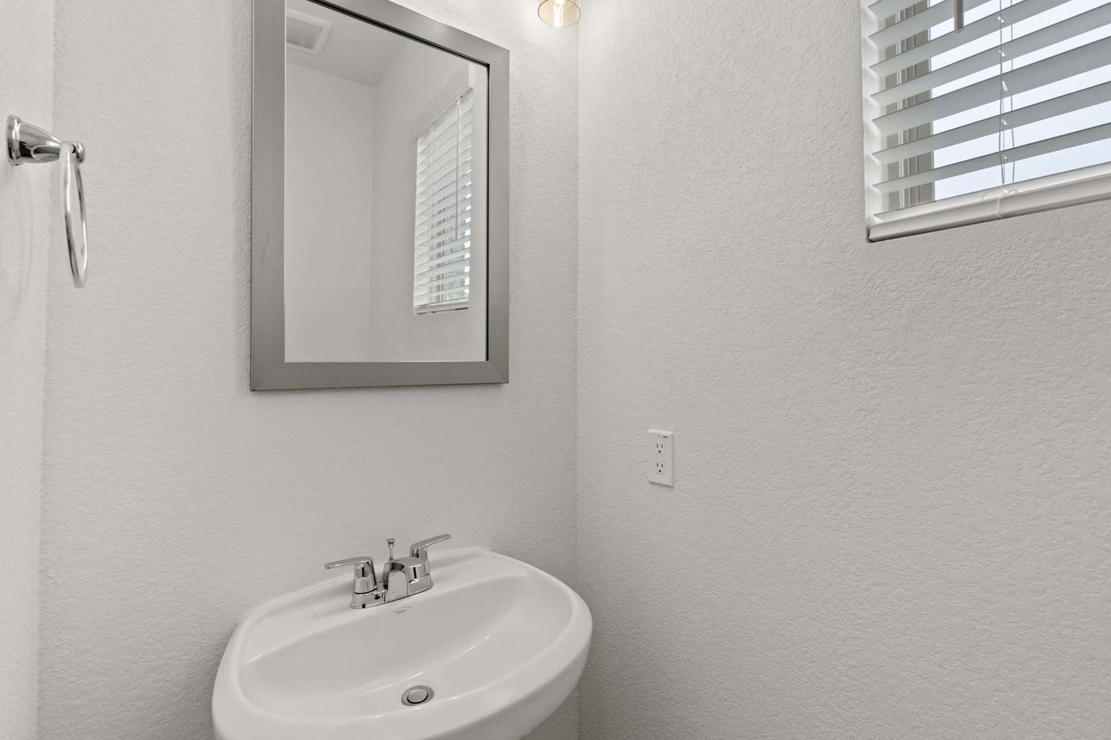 533 Bloomington Loop Hutto, TX 78634 - Photo 24 of 36