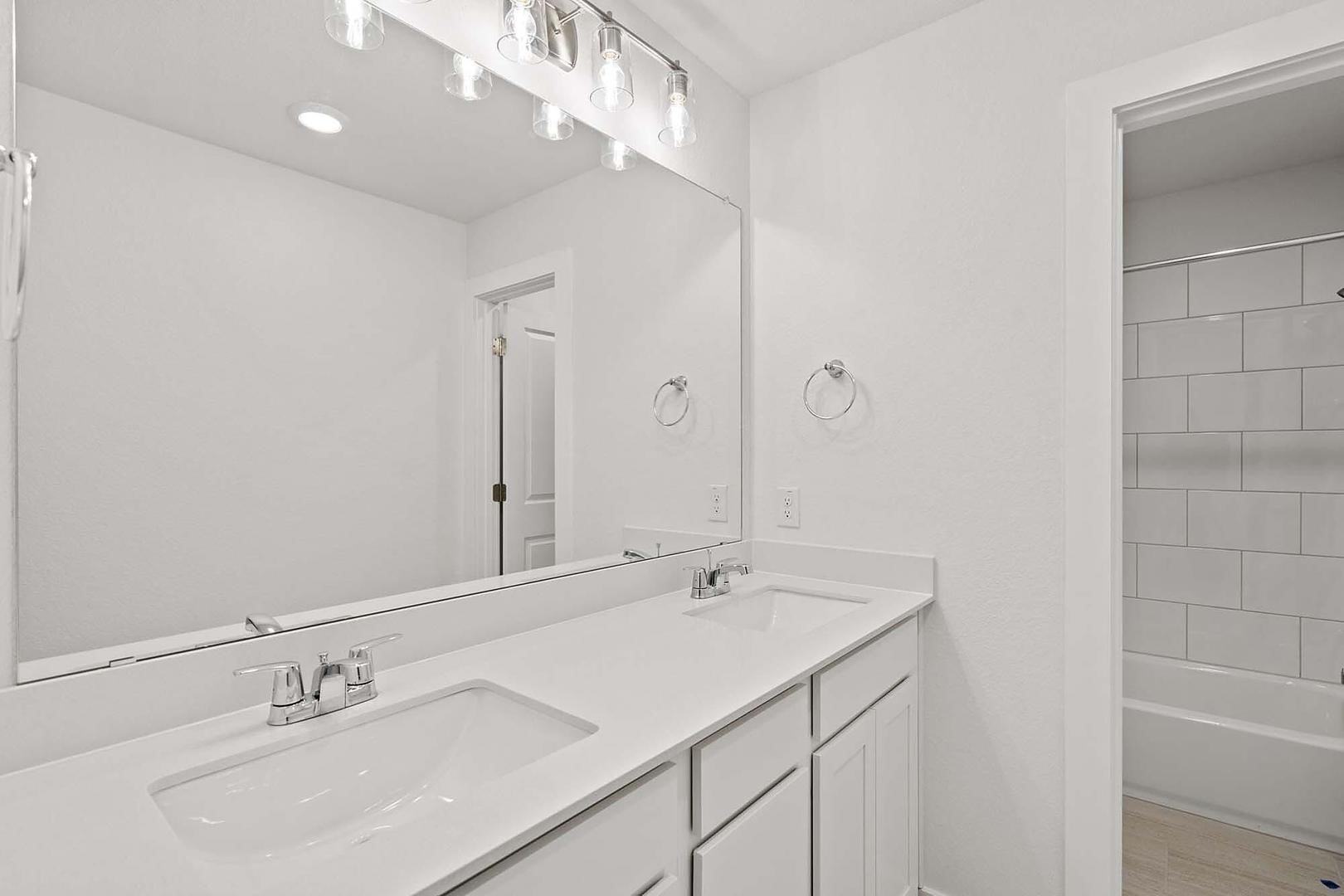 533 Bloomington Loop Hutto, TX 78634 - Photo 25 of 36