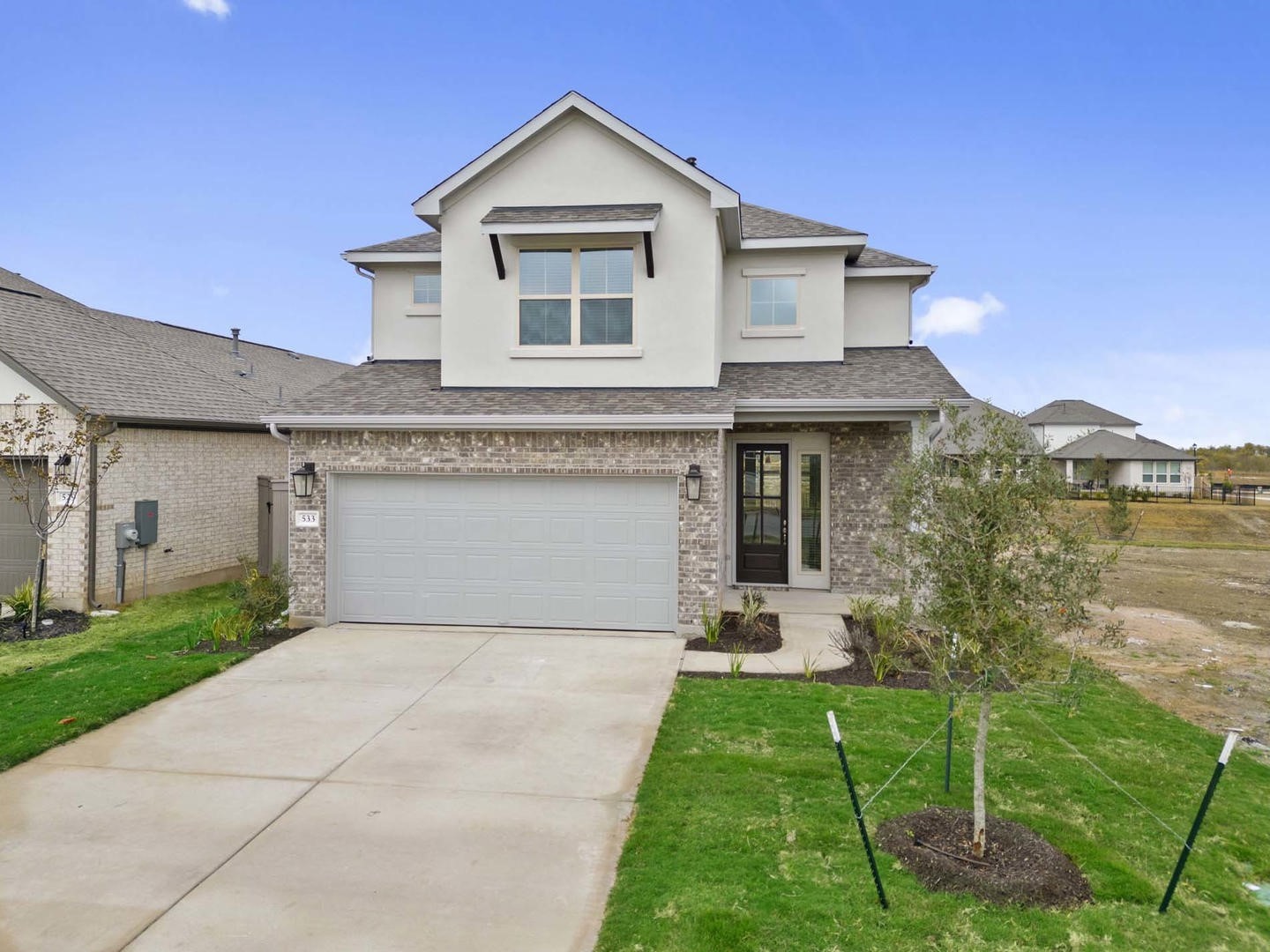 533 Bloomington Loop Hutto, TX 78634 - Photo 33 of 36