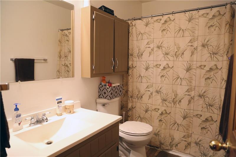 530 Carbon Center Road Butler, PA 16002 - Photo 22 of 25