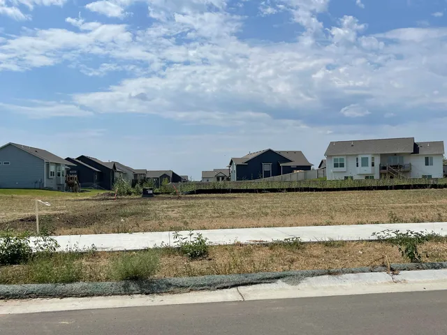 $31,000 | 2533 North Bluestone Circle, Andover, KS 67002