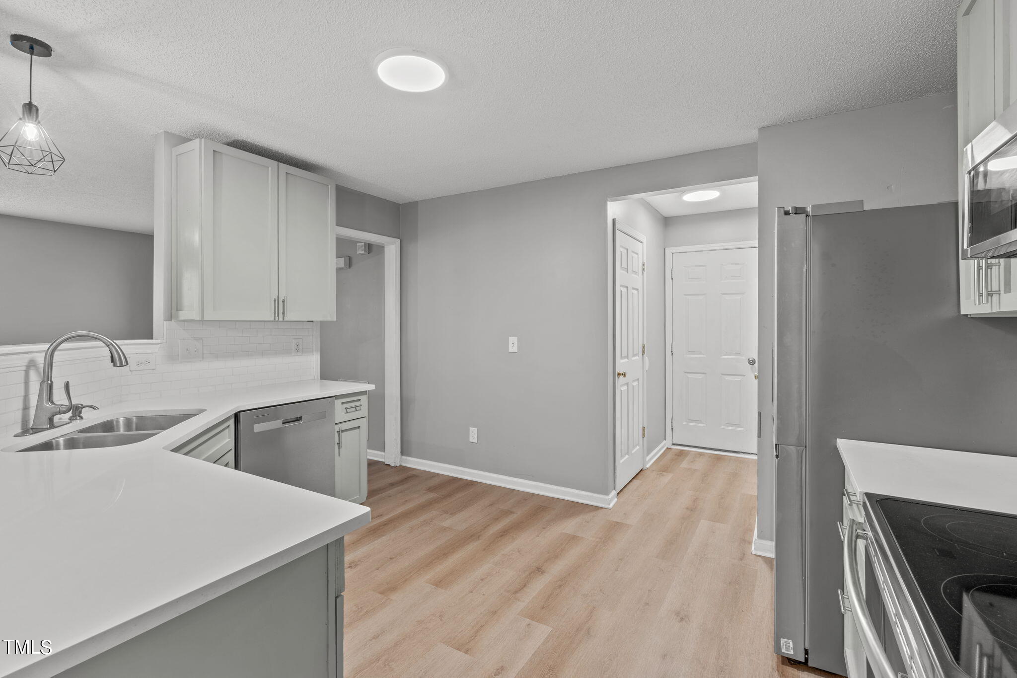 108 Chalcedony Street Raleigh, NC 27603 - Photo 11 of 35 A-8