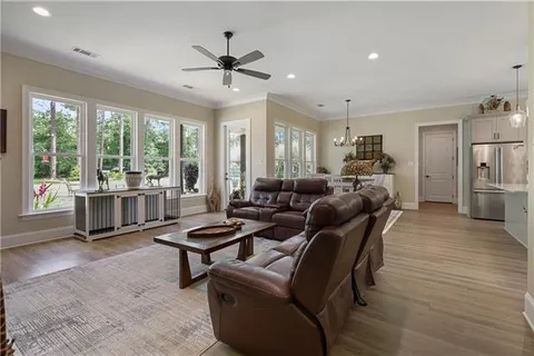 $575,000 | 202 Marguerite Street, Folsom, LA 70437