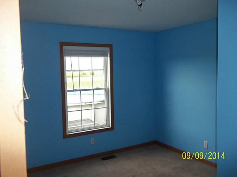 5142 New Carlisle Springfield, OH 45504 - Photo 11 of 17
