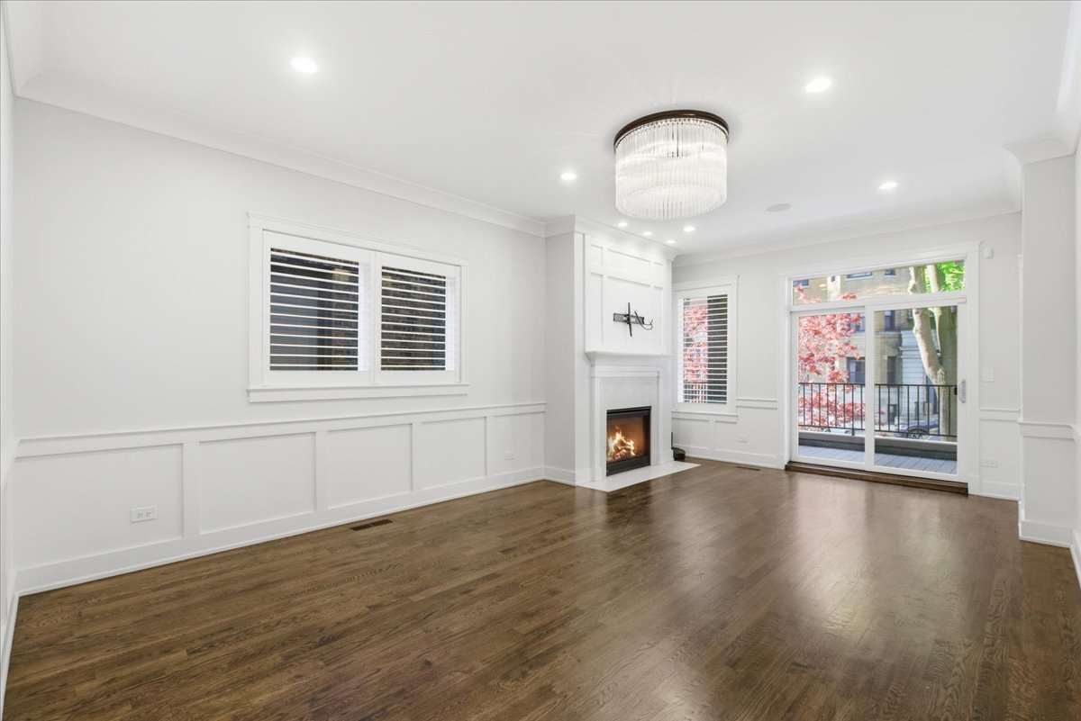 850 West Lill Avenue, Unit 1 Chicago, IL 60614 - Photo 3 of 23