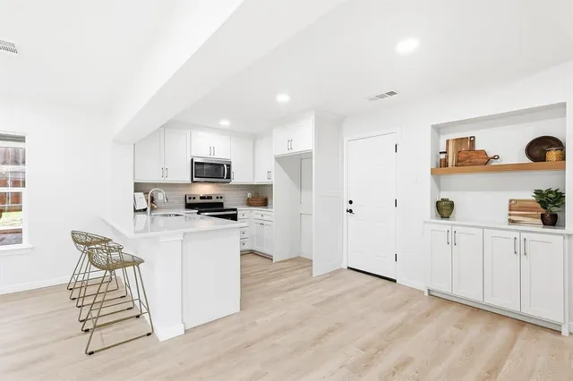 $340,000 | 158 Centennial Drive, Lewisville, TX 75067