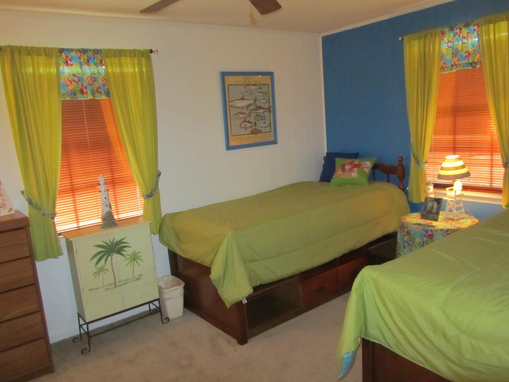 309 Howell Street Eastpoint, FL 32328 - Photo 9 of 37