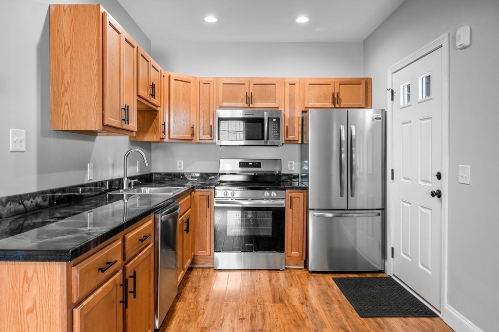 131 Stewart Street, Unit 1A Fall River, MA 02720 - Photo 6 of 33