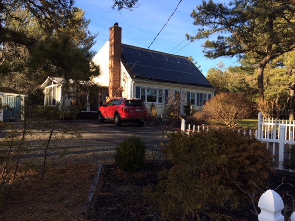 226 Charge Pond Road Wareham, MA 02571 - Photo 1 of 10 Gallery Image 1