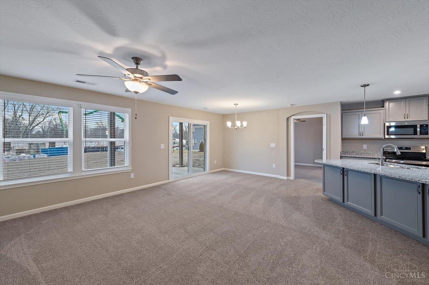686 Tradition Ridge Cincinnati, OH 45245 - Photo 15 of 33 Gallery Image 15