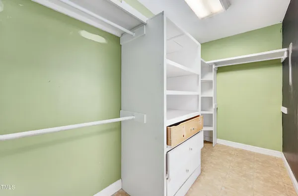 a view of an empty walk in closet