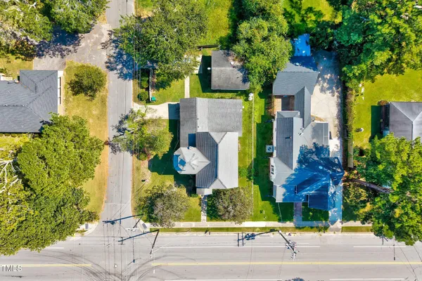 $199,999 | 300 East 2nd Street, Kenly, NC 27542