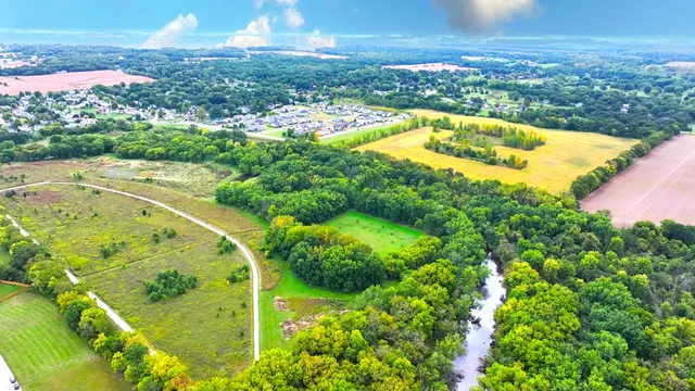 $400,000 | 1002 Joshua Lane, Genoa, IL 60135