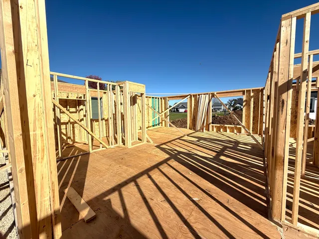 $400,000 | 1002 Joshua Lane, Genoa, IL 60135