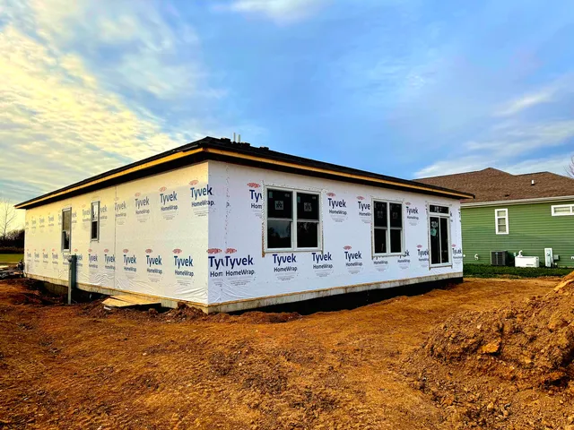 a front view of house with yard