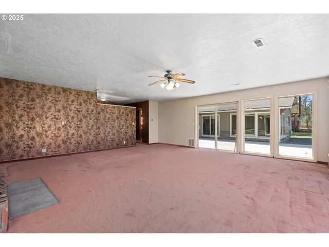 $659,900 | 38470 Elkhorn Estates Road, Baker City, OR 97814