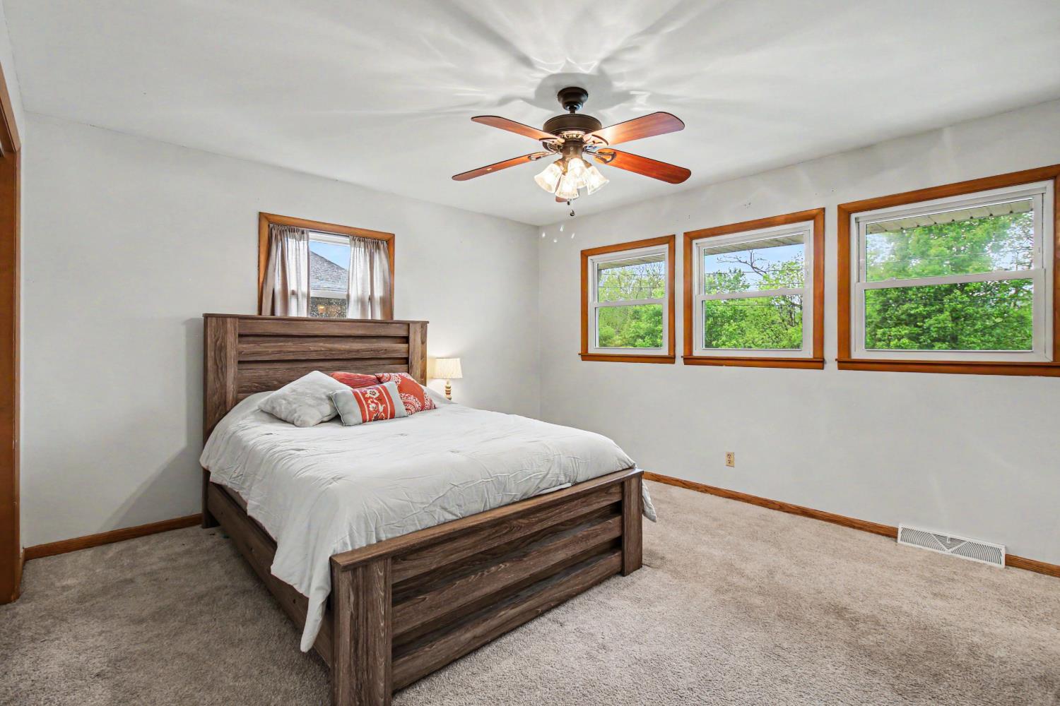 1501 Ritzmann Drive Lawrenceburg, IN 47025 - Photo 10 of 29 Gallery Image 10