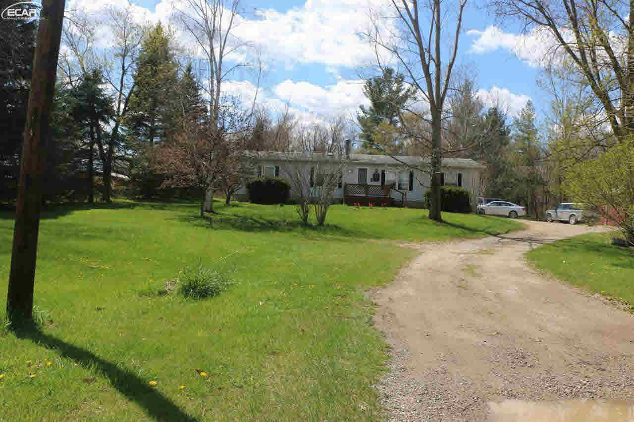 10087 Stover Road Otisville, MI 48463 - Photo 1 of 20 21234248.JPG
