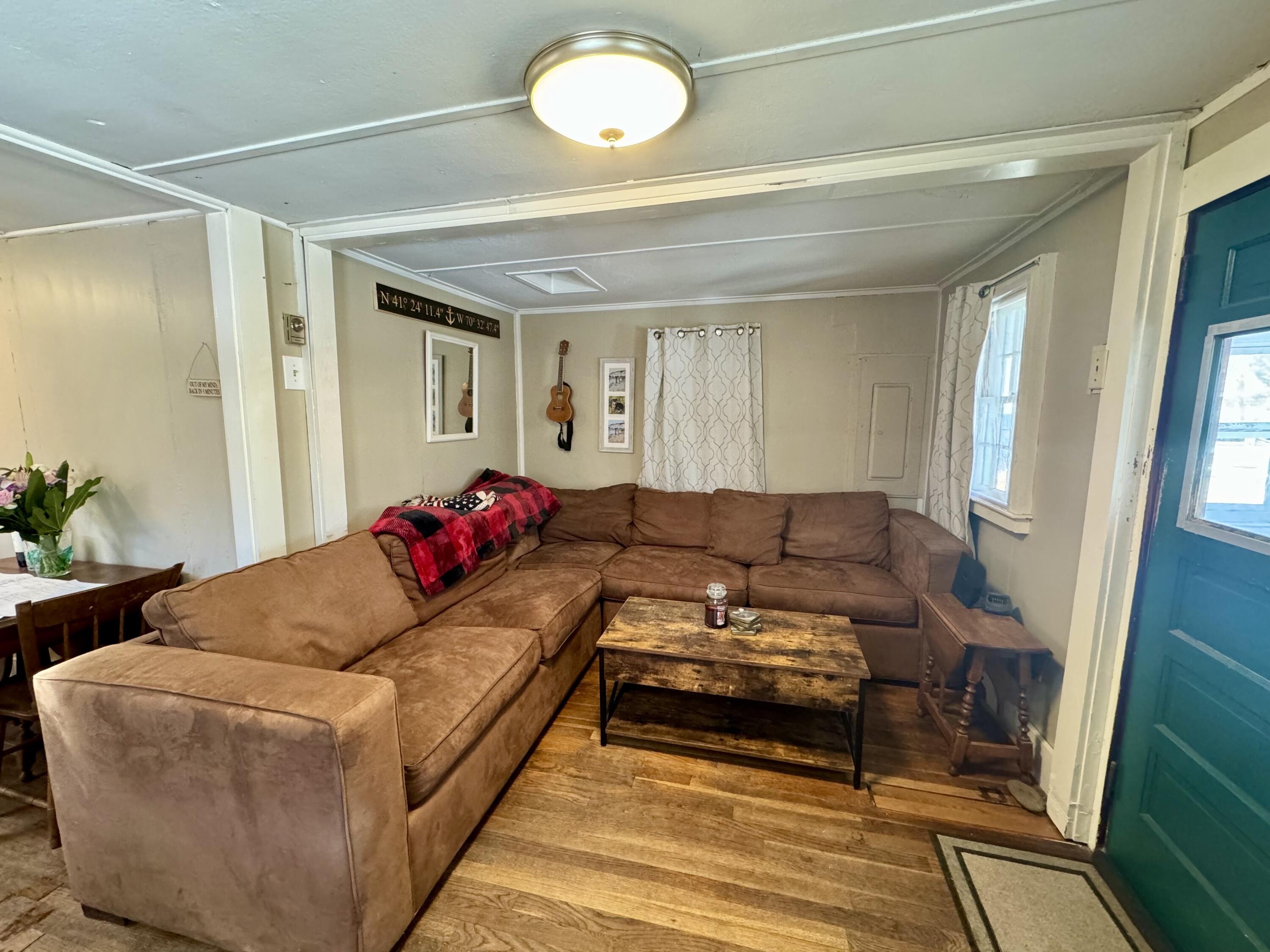 24 The Boulevard Edgartown, MA 02539 - Photo 6 of 14 a living room with furniture