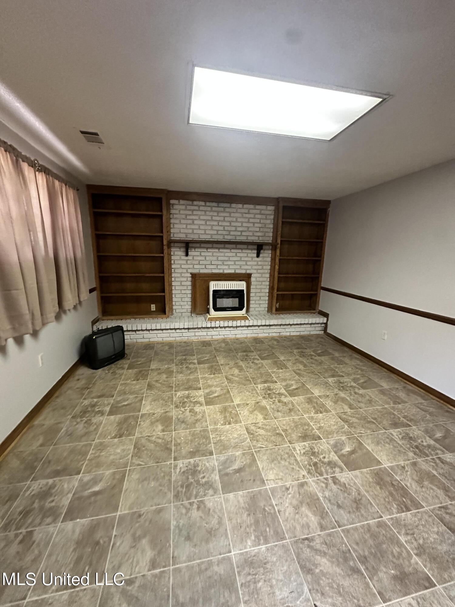 24076 Highway 8 Grenada, MS 38901 - Photo 15 of 21 IMG_6783