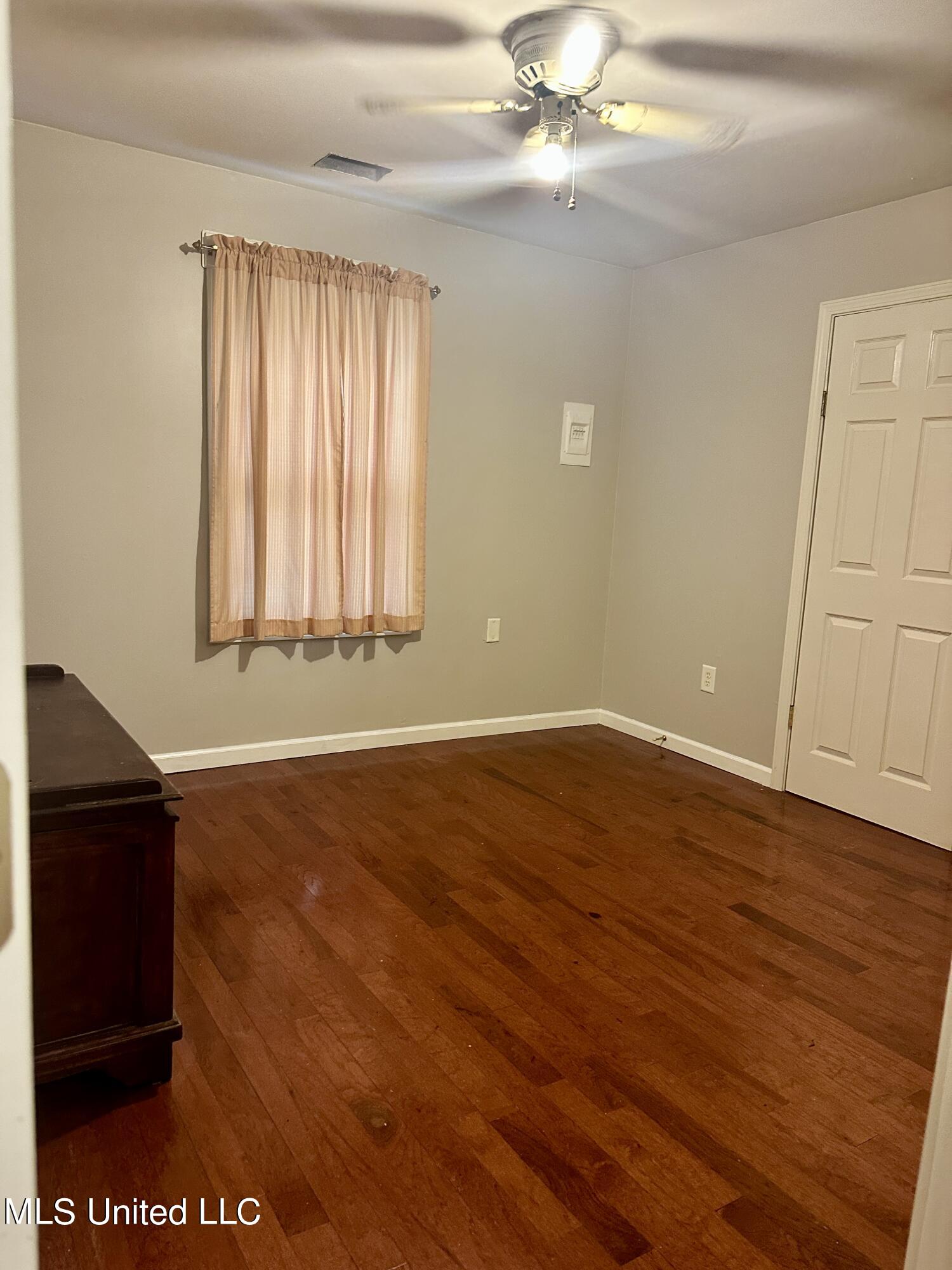 24076 Highway 8 Grenada, MS 38901 - Photo 19 of 21 IMG_6421