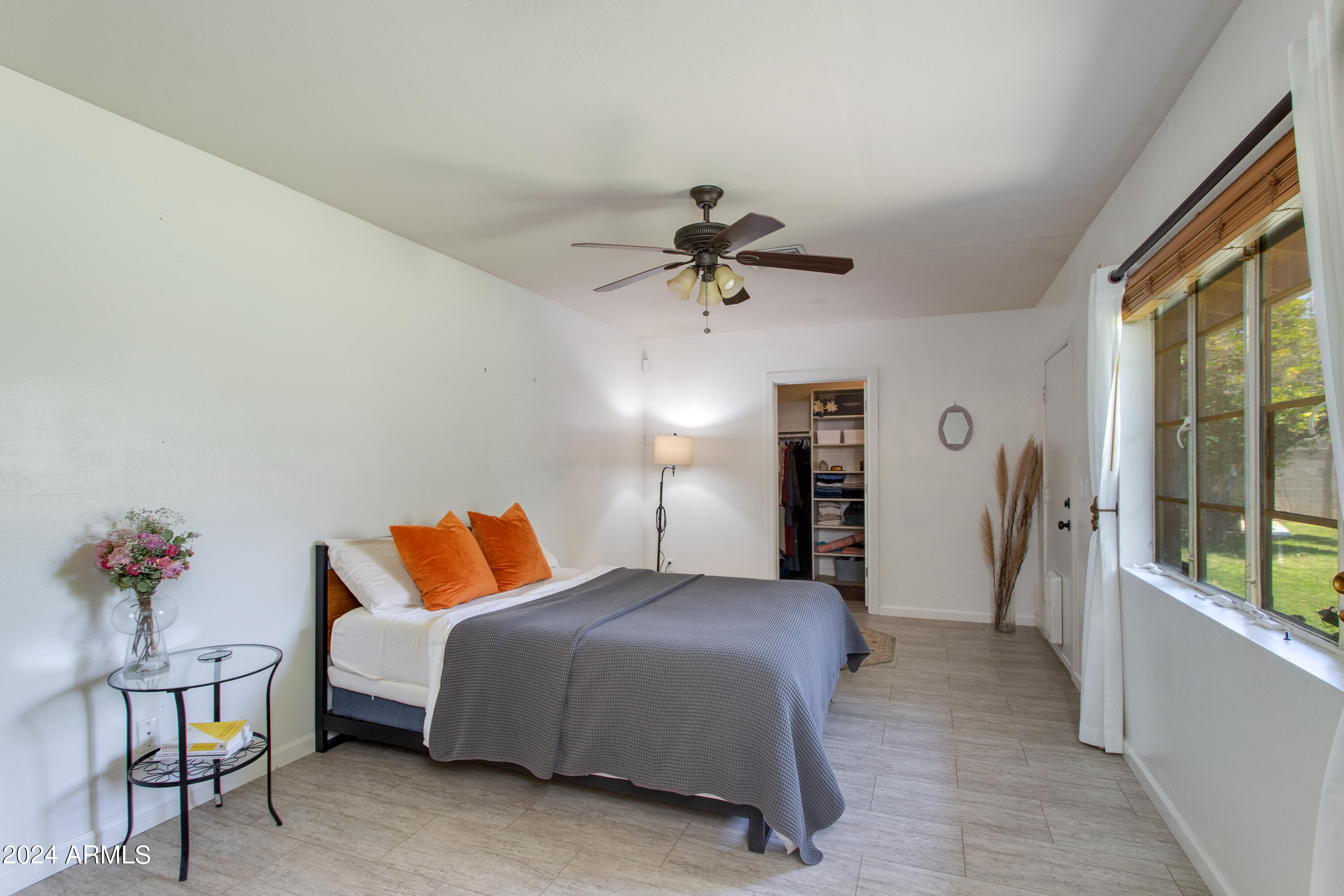 1002 West Solano Drive Phoenix, AZ 85013 - Photo 11 of 24 26-Solano