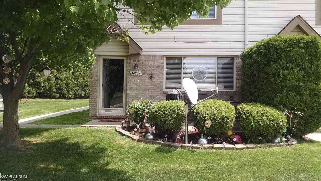 50564 Maurice Road New Baltimore, MI 48047 - Photo 40 of 46 31292313-40.JPG