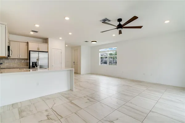 $4,440 | 230 Southwest 170th Avenue, Pembroke Pines, FL 33027