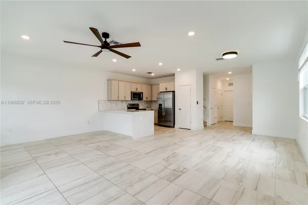 $4,440 | 230 Southwest 170th Avenue, Pembroke Pines, FL 33027