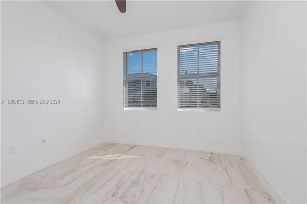 $4,450 | 230 Southwest 170th Avenue, Pembroke Pines, FL 33027