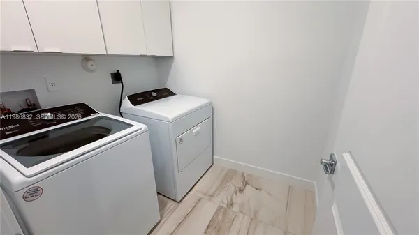 $4,450 | 230 Southwest 170th Avenue, Pembroke Pines, FL 33027