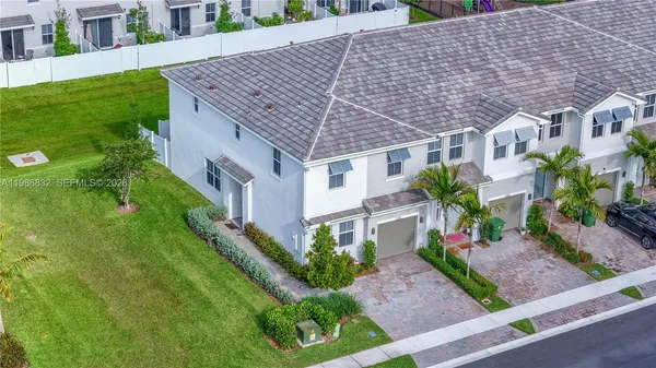 $4,440 | 230 Southwest 170th Avenue, Pembroke Pines, FL 33027