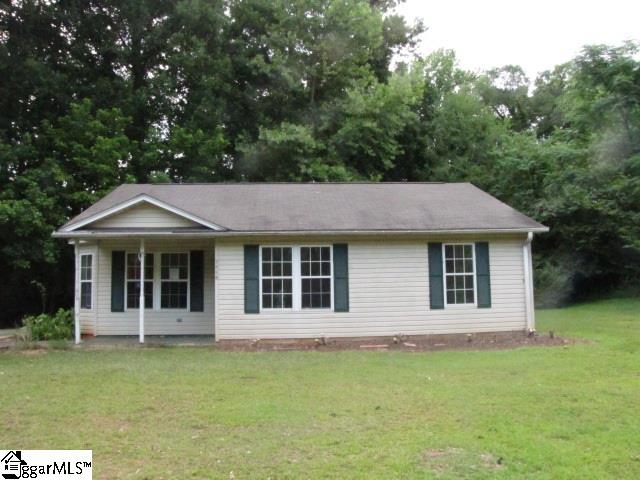 1618 Greenwood Road Laurens, SC 29360 - Photo 1 of 12 Gallery Image 1