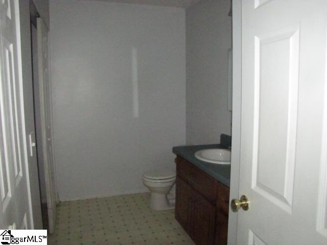 1618 Greenwood Road Laurens, SC 29360 - Photo 7 of 12 Gallery Image 7