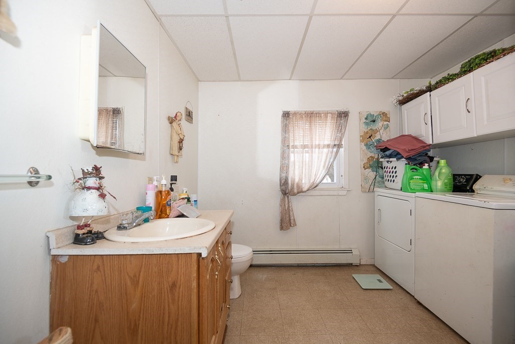 39 Greenwood Street Worcester, MA 01607 - Photo 6 of 15 Gallery Image 6