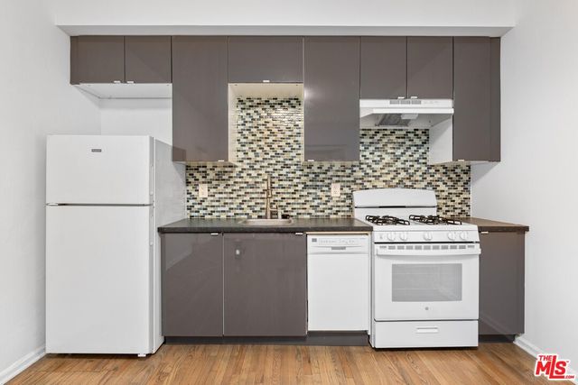 $2,195 | 965 North Doheny Drive, West Hollywood, CA 90069