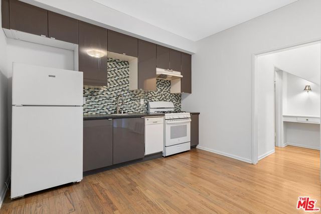 $2,195 | 965 North Doheny Drive, West Hollywood, CA 90069