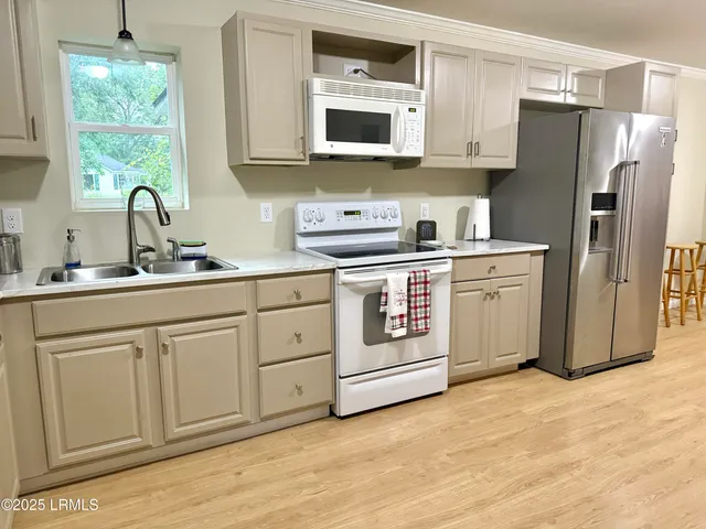 $215,000 | 801 Elm Street East, Hampton, SC 29924