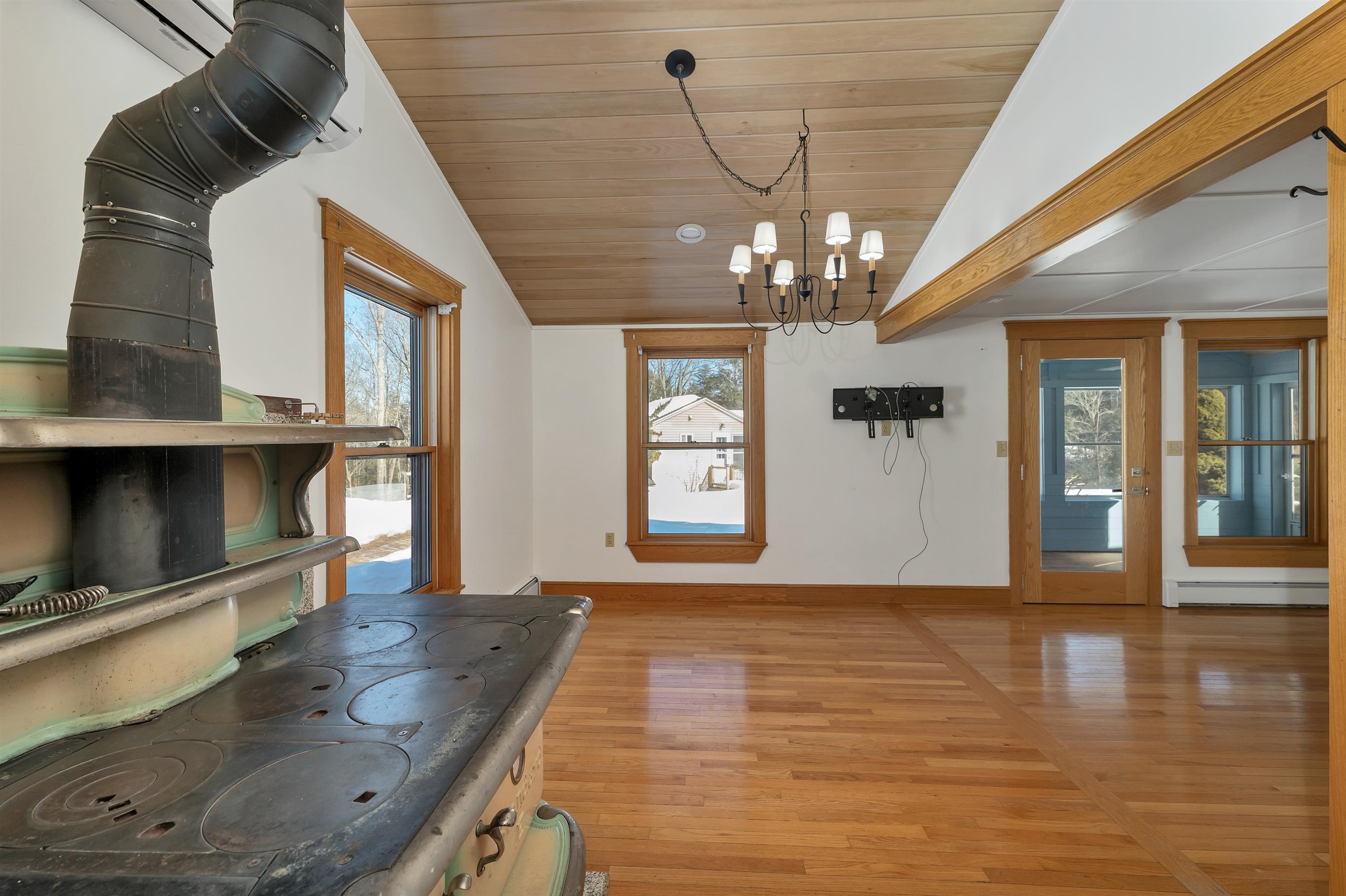 179 New Road Salisbury, NH 03235 - Photo 11 of 60