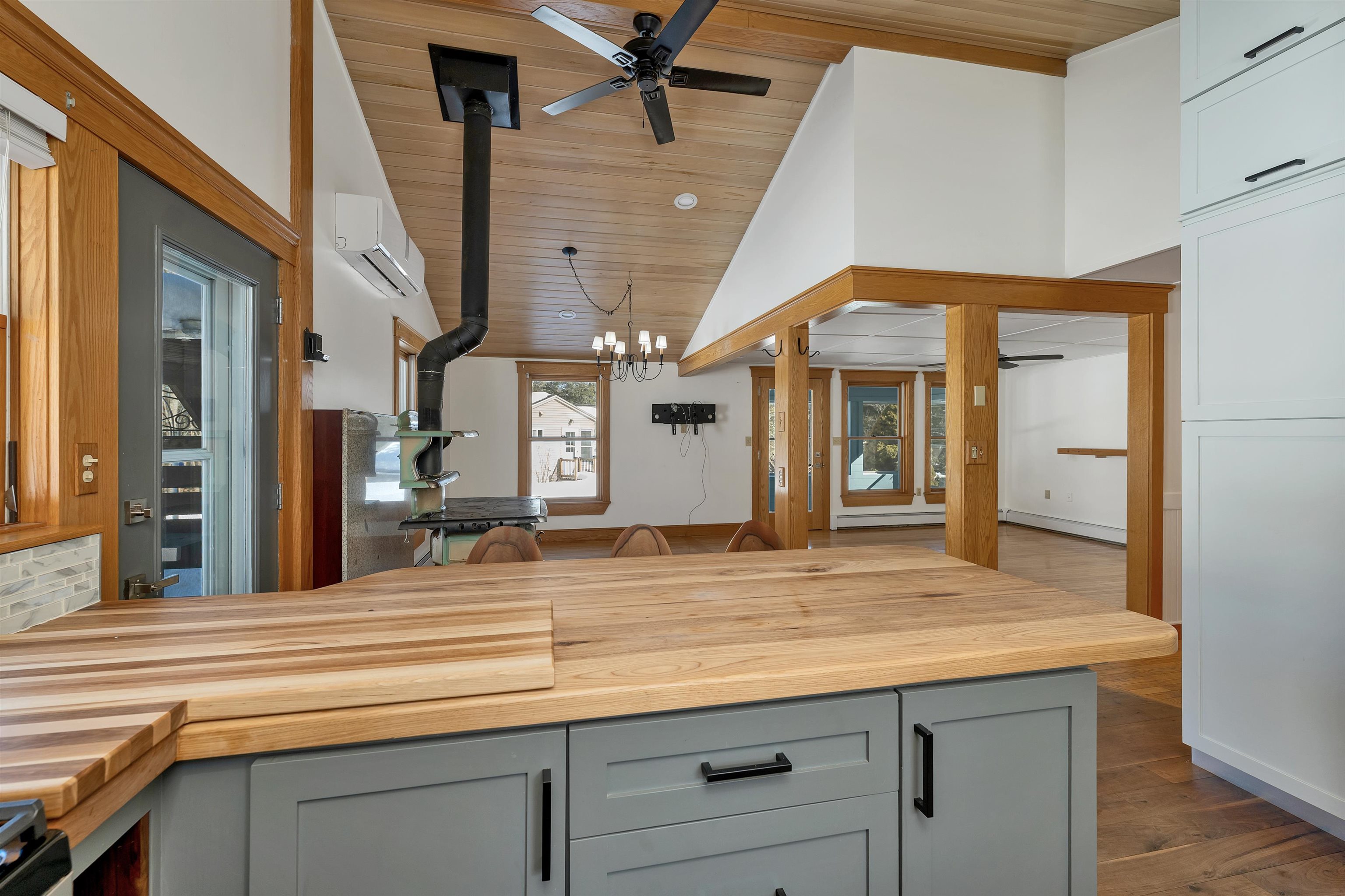 179 New Road Salisbury, NH 03235 - Photo 10 of 60