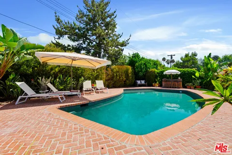 $1,650,000 | 22429 Bessemer Street, Woodland Hills, CA 91367